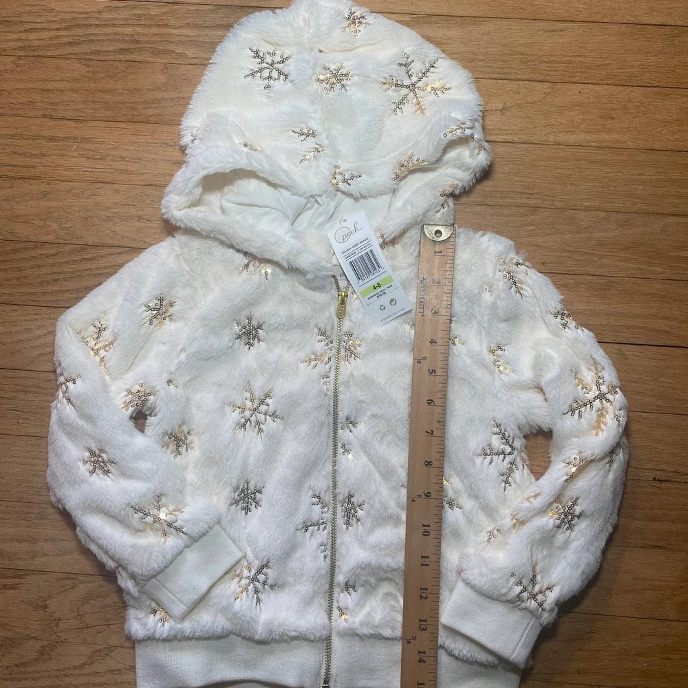 NWT Peek Aren’t You Curious Layla Sequin Snowflake Faux Fur Sequin Hoodie (4/5)